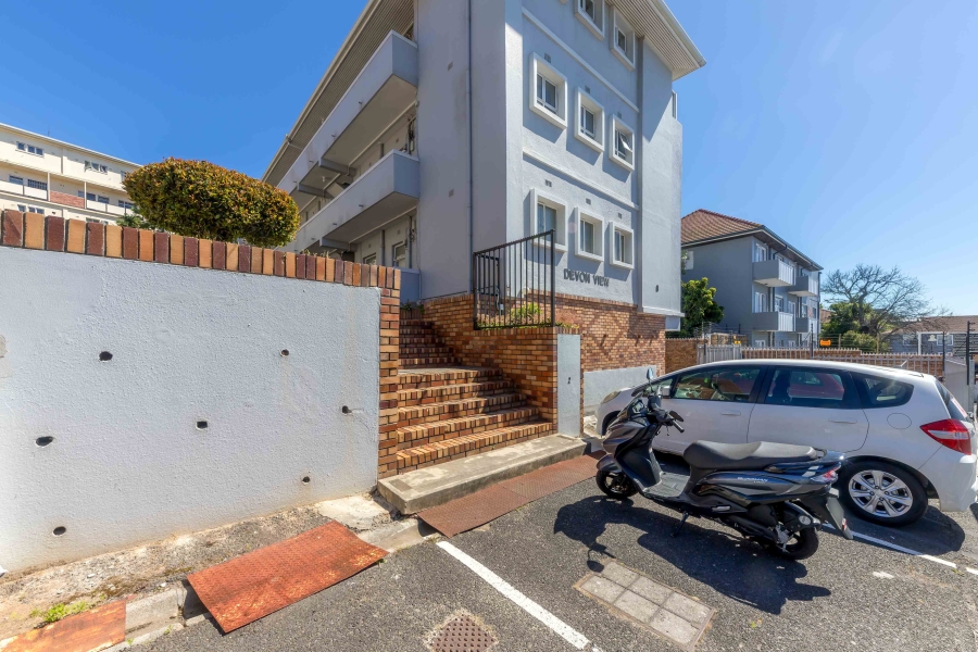 To Let 2 Bedroom Property for Rent in Rondebosch Western Cape